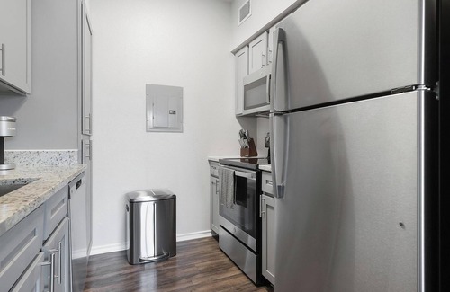 Pipers Meadow Apartment | Landing | Spectacular 1BD, Gym, Pool