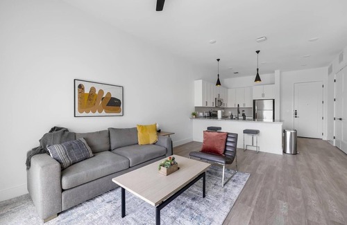 Denton Apartment | Landing | Stunning 1BD in Denton