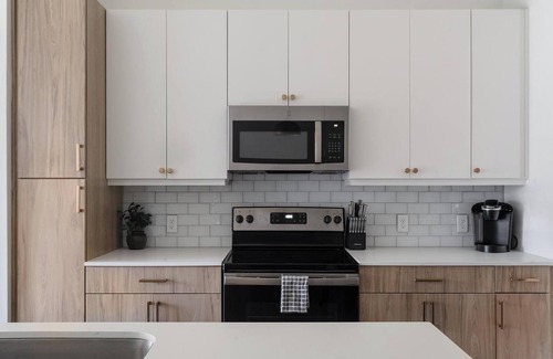 Austin Apartment | Landing | Stunning 1BD, Pool, Clubhouse
