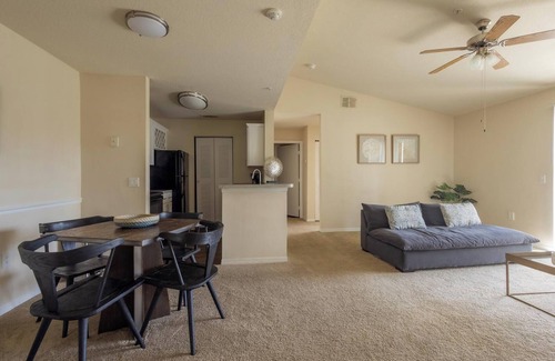 Trailer Estates Apartment | Landing | Stunning 2BD, Yoga Studio, Gym