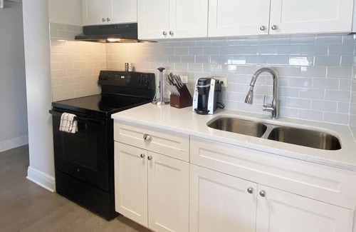 St. Petersburg Apartment | Landing | Stylish 1BD, Pool, Gym