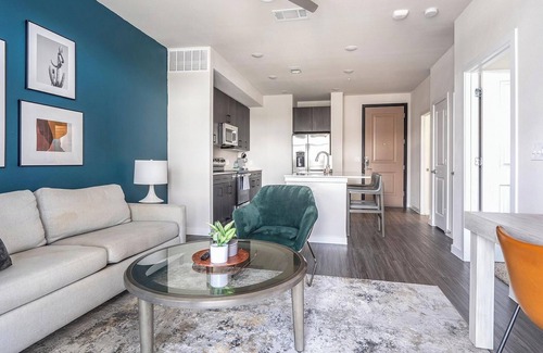 Wetmore Apartment | Landing | Stylish 1BD, Gym, Clubhouse