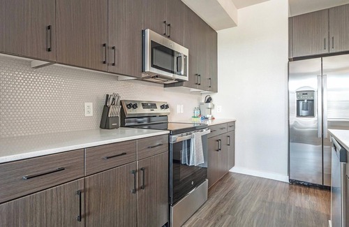 Wetmore Apartment | Landing | Stylish 1BD, Gym, Clubhouse