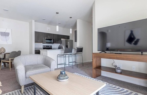 Pflugerville Apartment | Landing | Stylish 2BD, Pool, Gym
