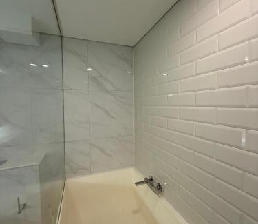 Rama 9 Apartment | Landmark at MRTA 37 sqm 1BR and Wi-Fi