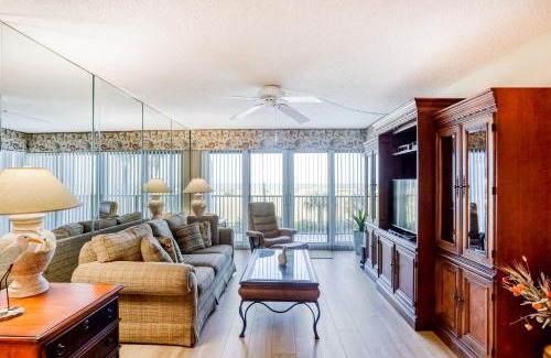 Sand Key House | Landmark Towers 203