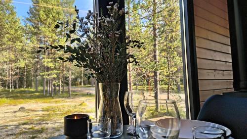 Kolari Ski Chalet | Landscape Cabin 12, KARPALO, Ylläs, Tiny Home with Sauna, Fireplace, BBQ, Wifi, Ski, Fishing, Pets OK