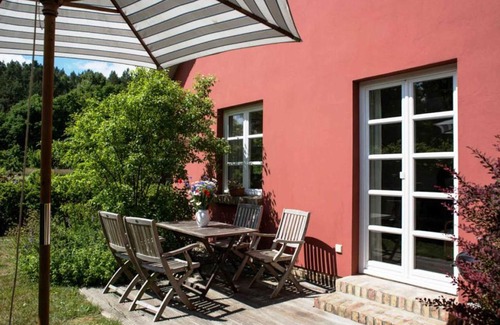 Morgenitz House | Landschek, Ferienhaushälfte "Das Ulmenhaus"