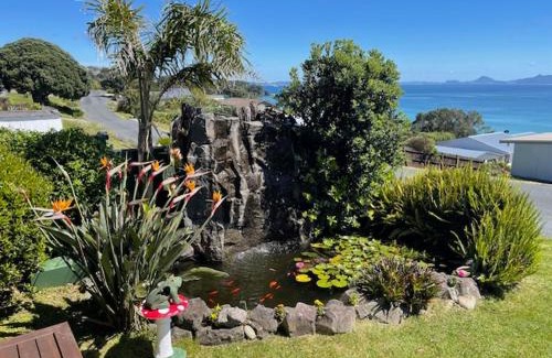 Langs Beach House | Lang's Beach Luxury Apartment
