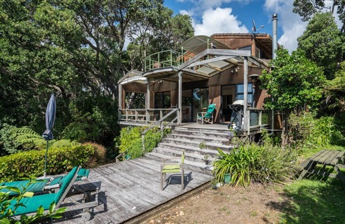 Waipu Cottage | Langs Hideaway - Langs Beach Holiday Home