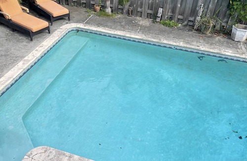 Lanikai Cottage | LANIKAI Plantation Cottage located only 3 houses from famous Lanikai Beach