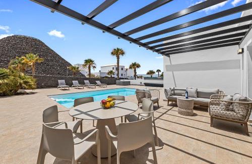 Playa Blanca Villa | Lanzarote Villas Marina Volcan