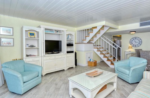 Longboat Key Apartment | LaPlaya 105B-Relax on the balcony and watch the dolphins swim by and the pelicans dive!