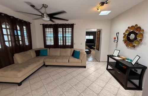 Tierras Nuevas Saliente House | LaPlaya