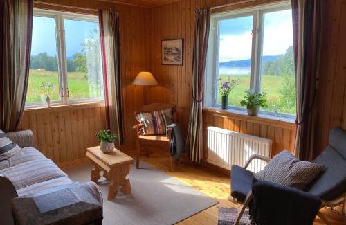 Vilhelmina Municipality House | Lapplands lilla Gästhuset med båtuthyrning - Lapplands kleines Gästehaus mit Bootsverleih