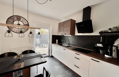 Schultendorf Apartment | Lara -top Ausstattung-kostenlos Netflix/wifi/parken