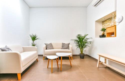Sant Andreu House | Laramond Barcelona Rooms