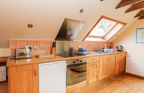 Weem Cottage | LARCH COTTAGE, pet friendly, with a garden in Aberfeldy