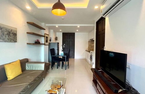 Patong Apartment | Large 1 Bedroom1 Bathroom 1 km walking to Patong