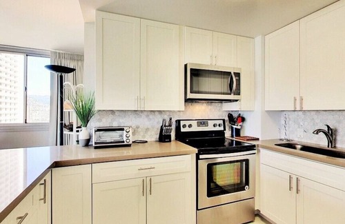 Waikiki Condo | Large 1BR/1BA with SPACIOUS Lanai! Right by Waikiki Beach!