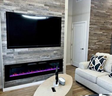 Grand View Estates House | Large 2 bedroom with Pool and Hot Tub