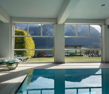 Chateau-d'Oex Apartment | Large 3 bed apartment with mountain views, pool and gym