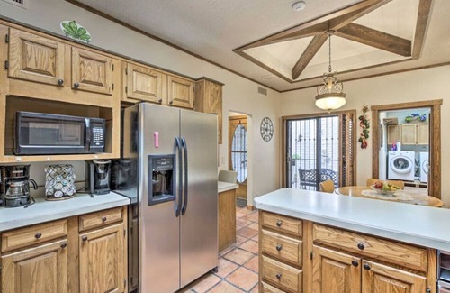 Biggs Field House | Large 3 bedroom in a safe Neighborhood!