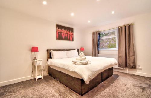 Heybridge House | Large 3 bedroom Maisonette in Maldon
