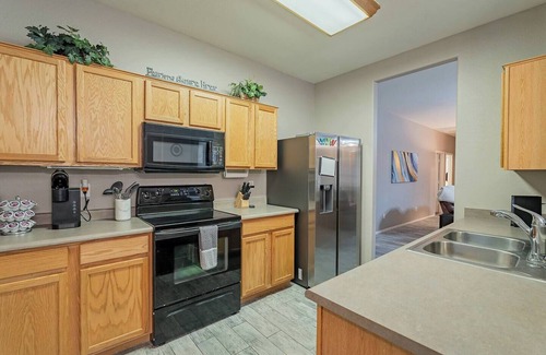 San Tan Valley House | Large 3 Bedroom Home On Golf Course W/Pool