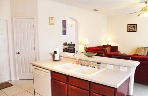 Sunset Ridge House | Large 4 Bed Home On Gated Community
