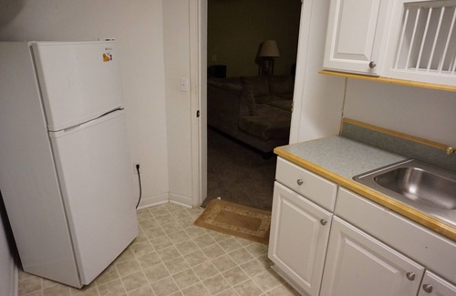 Clear Lake House | Large 4 Bedroom 3,600 Square Foot Suite that Sleeps 16 Guests