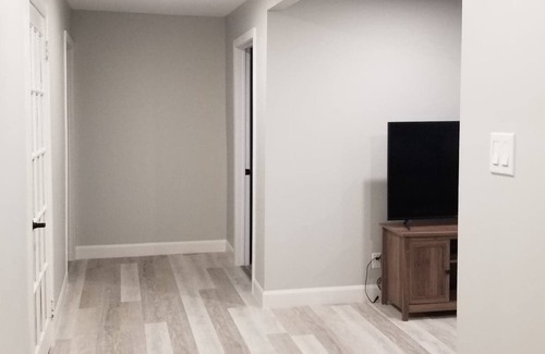 Laval Apartment | Large 5 and a half near Montreal