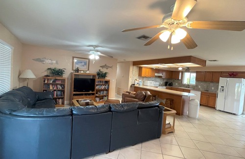 Summerland Key House | Large 5 Bedroom Canal Home in Summerland Key, FL with Pool