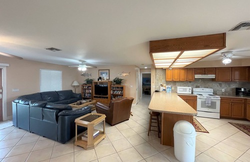 Summerland Key House | Large 5 Bedroom Canal Home in Summerland Key, FL with Pool
