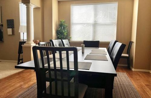 Castle Rock House | Large 5BR 4,5Bath Retreat - Gym - Games - Office - I-25