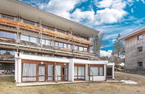Chamrousse Apartment | Large 6-person studio near the slopes
