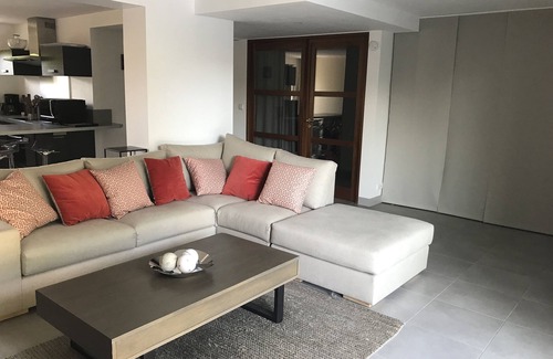 Lagnes House | LARGE AIR-CONDITIONED SINGLE-STOREY LOFT, GARDEN, PRIVATE SWIMMING POOL, QUIET LOCATION IN LUBERON