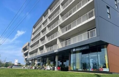 Cite-Universitaire Apartment | Large all-inclusive studio