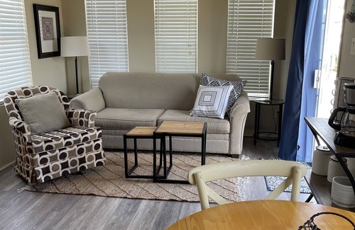 San Benito House | Large and full size everything, tiny living at its best!