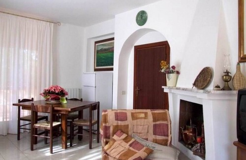 Val Canina Apartment | Large and very well furnished apartment in a villa, with garden and pool. D.
