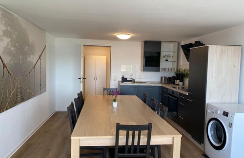 Limmer Condo | Large apartment 120sqm, 4 bedrooms, parking, WiFi, washing machine, kitchen