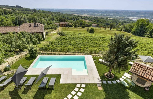 Mascarelli Apartment | Large Apartment 2 with swimming pool and terrace in an ancient country house