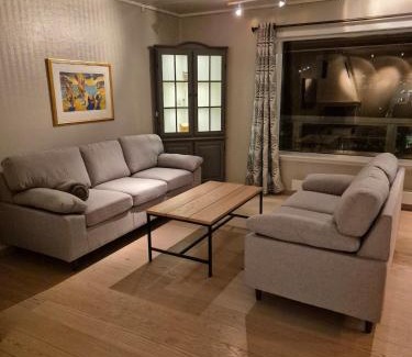 Tromso Apartment | Large apartment for max 13pax Tromsø