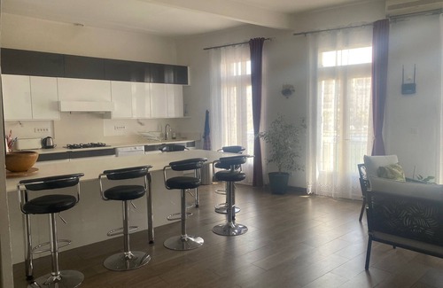 Sete Apartment | Large apartment on canal 2 steps from downtown Sète