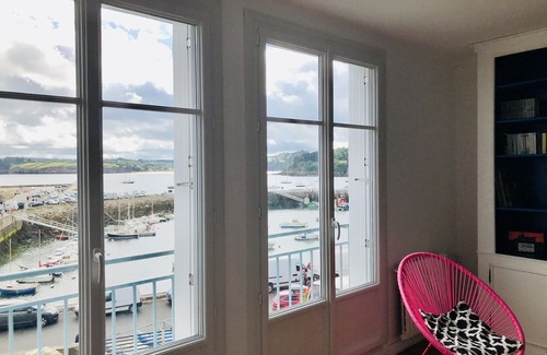 Douarnenez Apartment | Large apartment with sea view over the port of Rosmeur