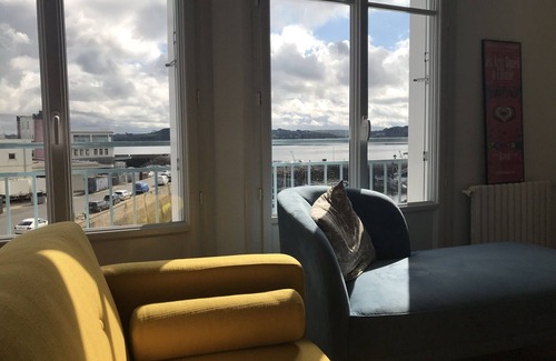 Douarnenez Apartment | Large apartment with sea view over the port of Rosmeur