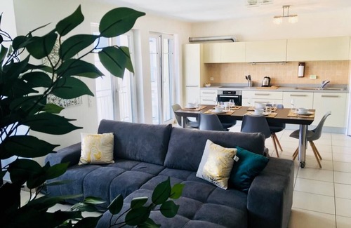 Gare Apartment | Large Art Deco Flat 100m2 in City Center - Parking