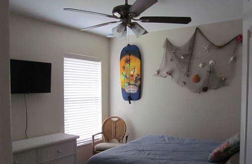 Lehigh Acres House | Large & Beautiful 4 Bdrm Home with Heated Pool & Screened Lanai near Fort Myers