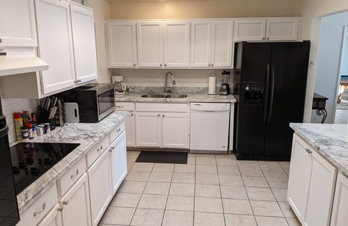 Mesa House | Large Beautiful Home + Bonus Room in 55+ Golf Community