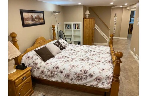 Georgetown Apartment | Large, bright garden level - in a great location!
